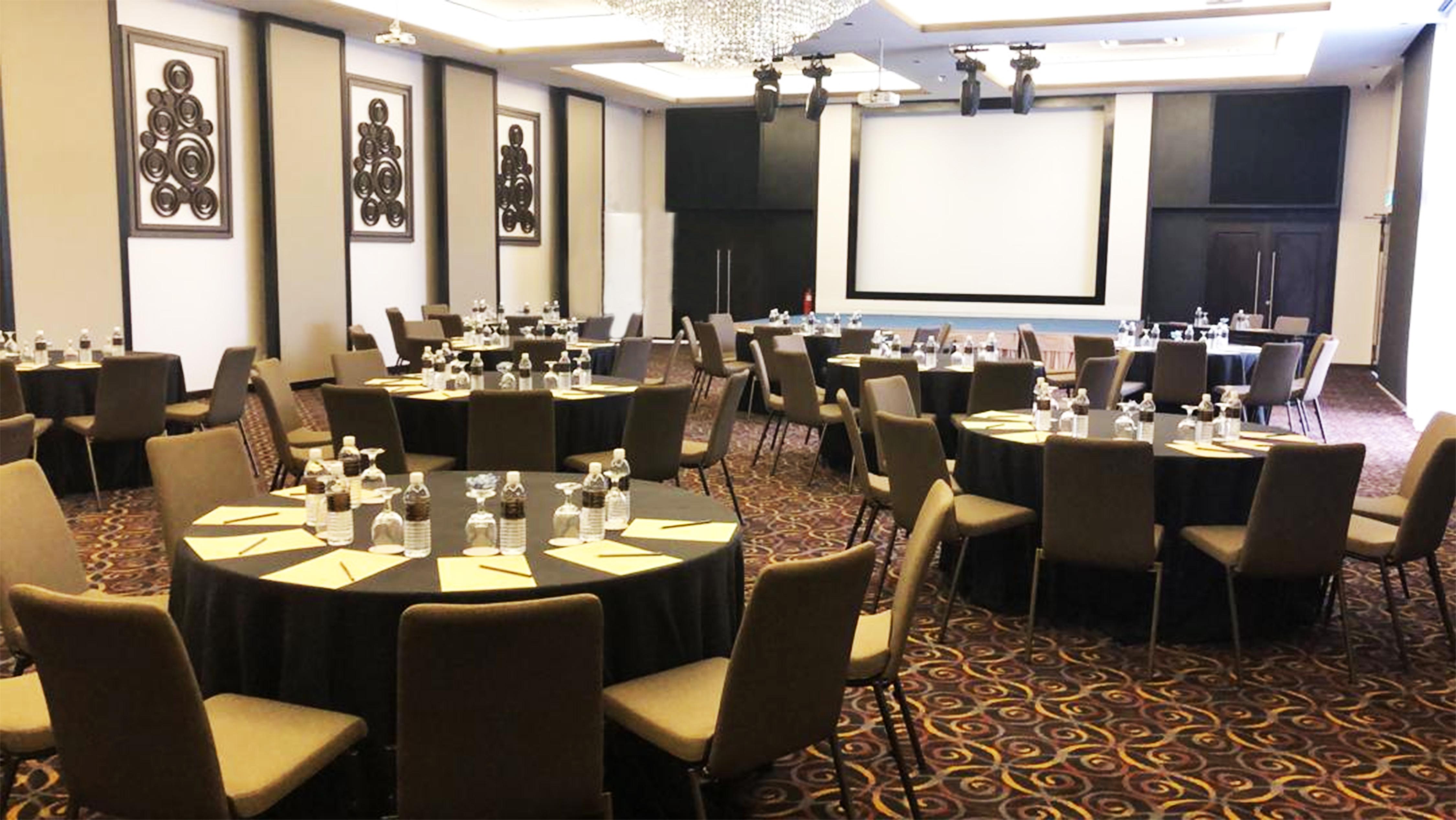 Cyberview Resort & Spa Cyberjaya Bagian luar foto The Royal Meeting Room